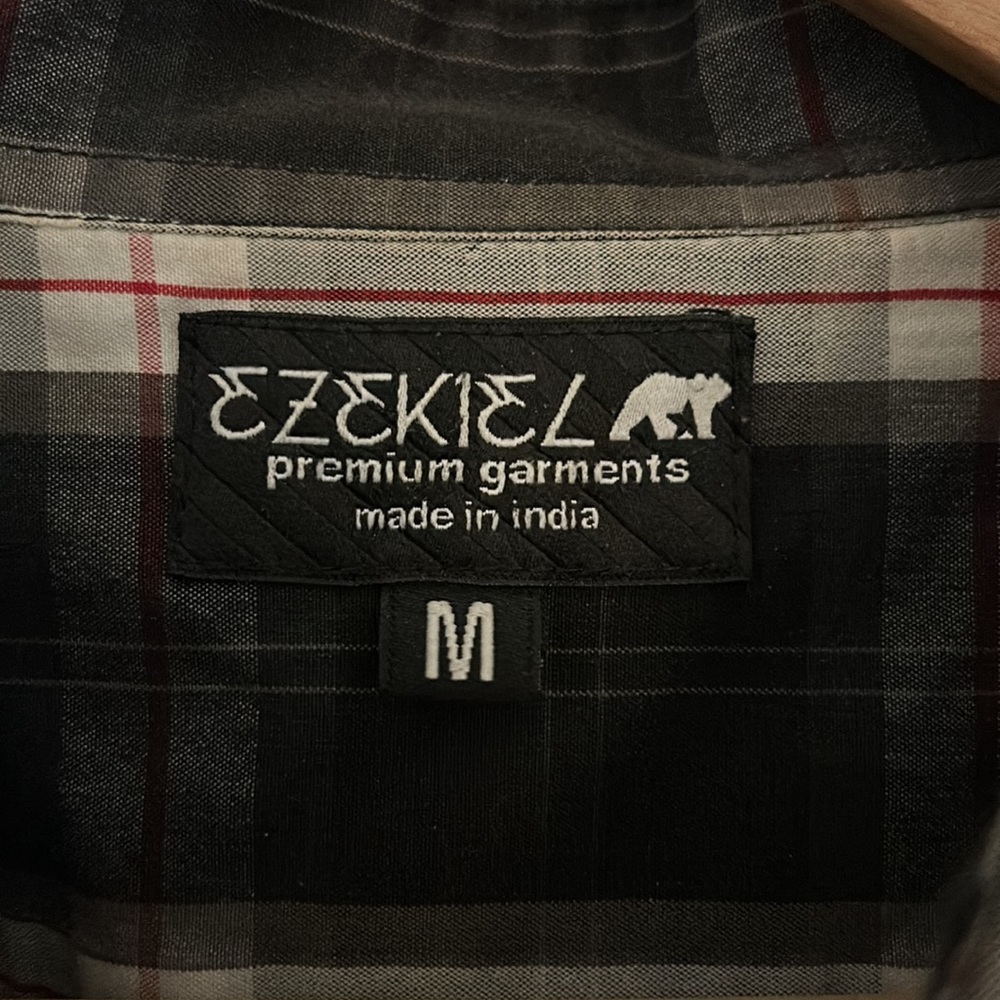 Ezekiel button up - Picture 2 of 2